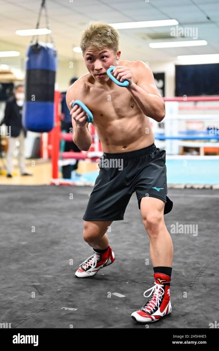 Epic Showdown: Naoya Inoue Takes on Ramon Cardenas!