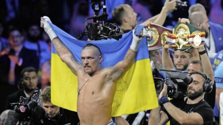 Oleksandr Usyk Dominates the Latest P4P Rankings!
