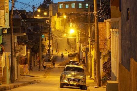 Cuba Marks a Historic Night in Varadero with the Triumphant Return of Professional Boxing