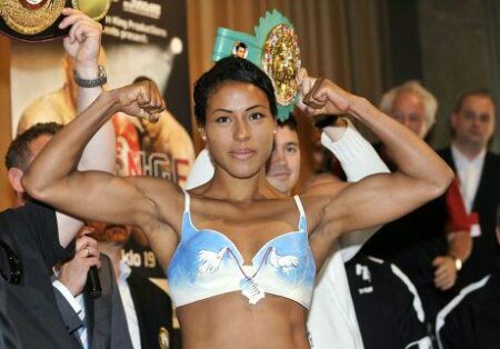 Cecilia Braekhus Returns to Norway Determined to Finish What She Started