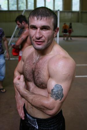 Avtandil Khurtsidze Fights to a Rare Draw as Quincey Williams Delivers a Stunning Second-Round TKO