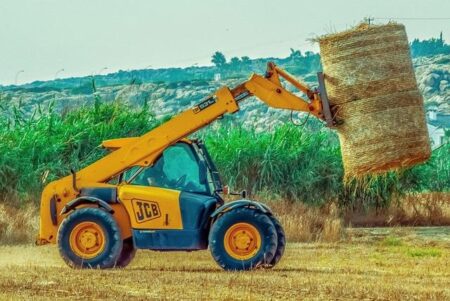 Frazer Clarke vs Jeamie TKV: Ultimate Showdown Preview with Bold Predictions